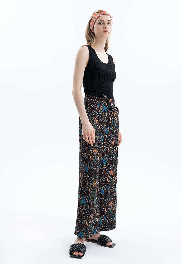 Wide Pants With Paisley Prints